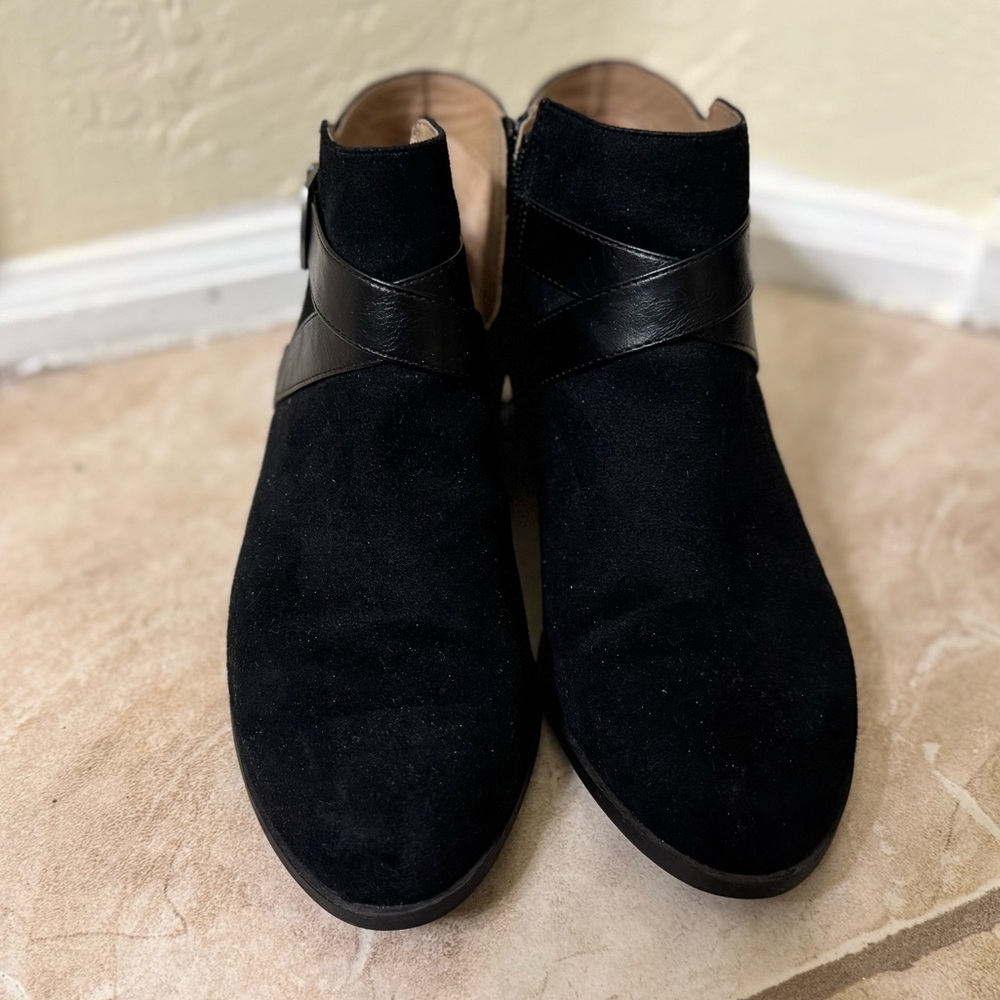 LifeStride Booties (Black)